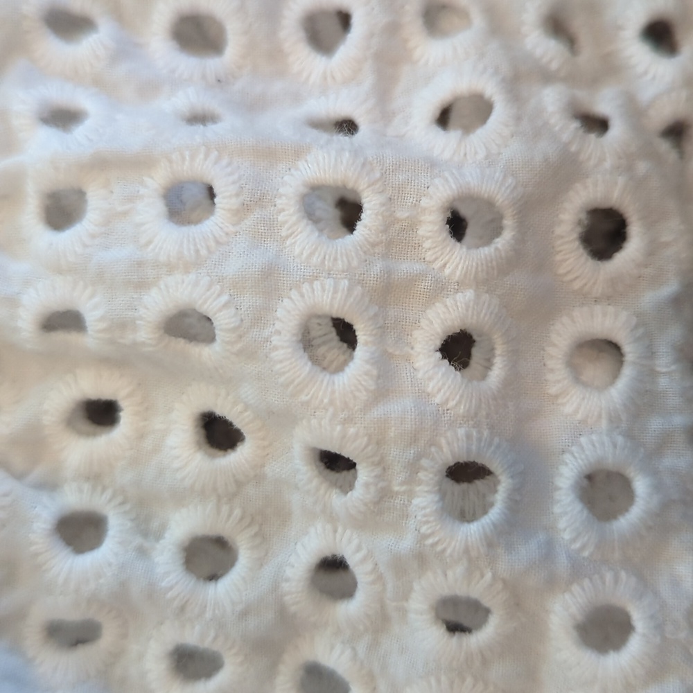 Talbots Short Sleeve Shirt with Eyelet Hem White Size Medium - Picture 4 of 4